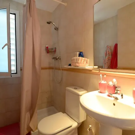 3-bedroom In Apartment